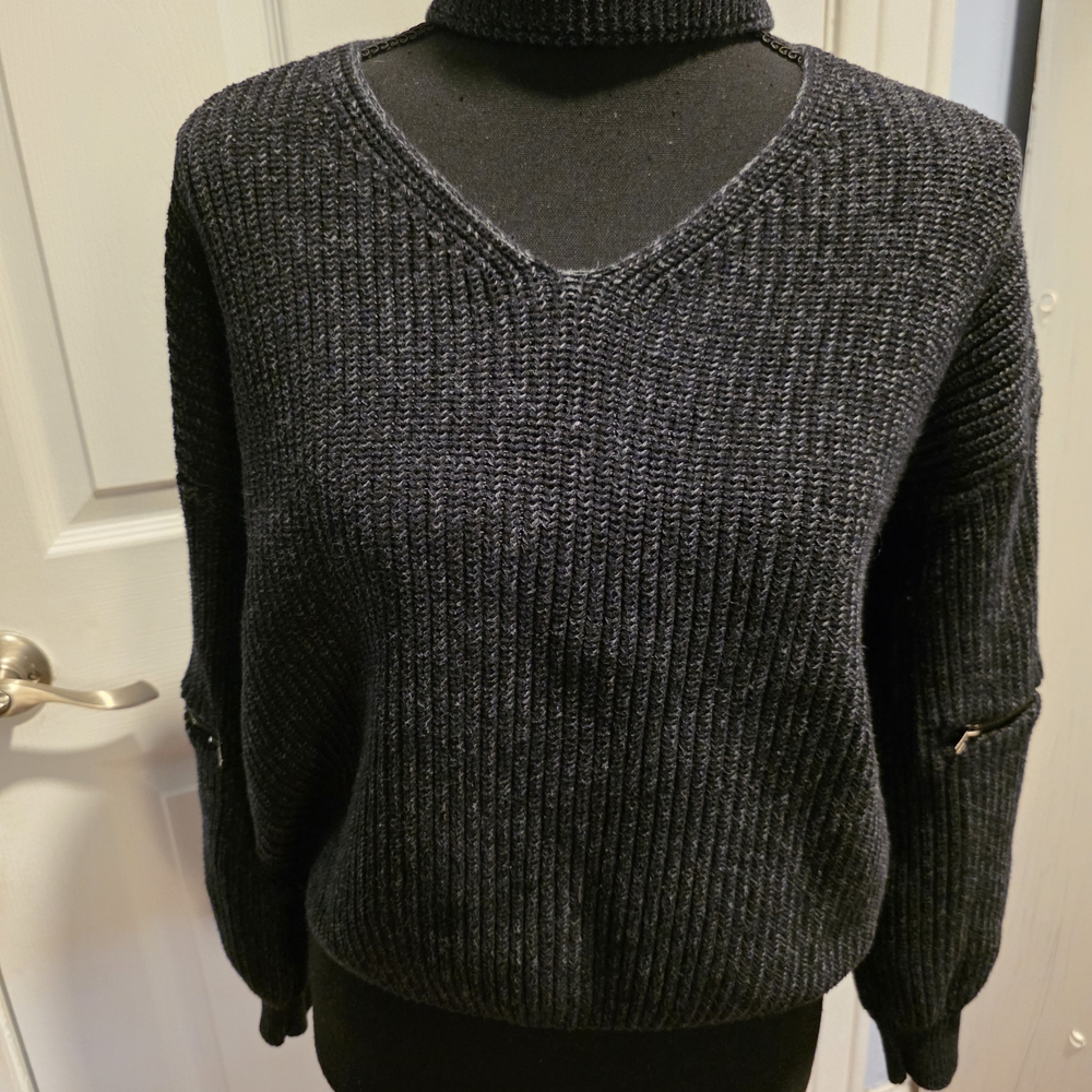 Elegant Black V-Neck Sweater for Women